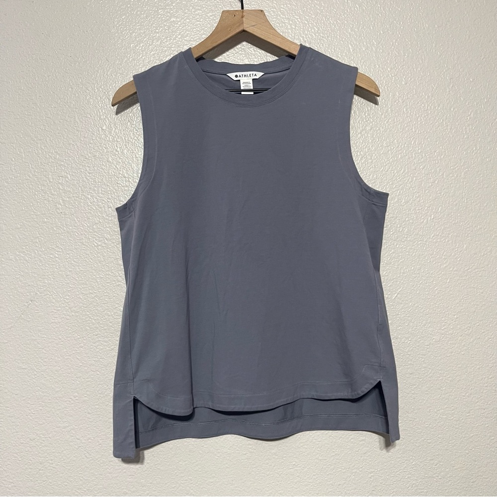 Athleta Effortless tank in Coastline Blue womens Medium